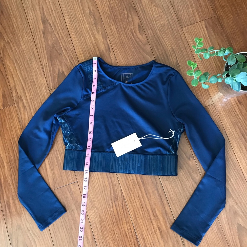 Lime & Vine Chelsea Cropped Long Sleeve Workout Top Size Medium NWT - Picture 4 of 6